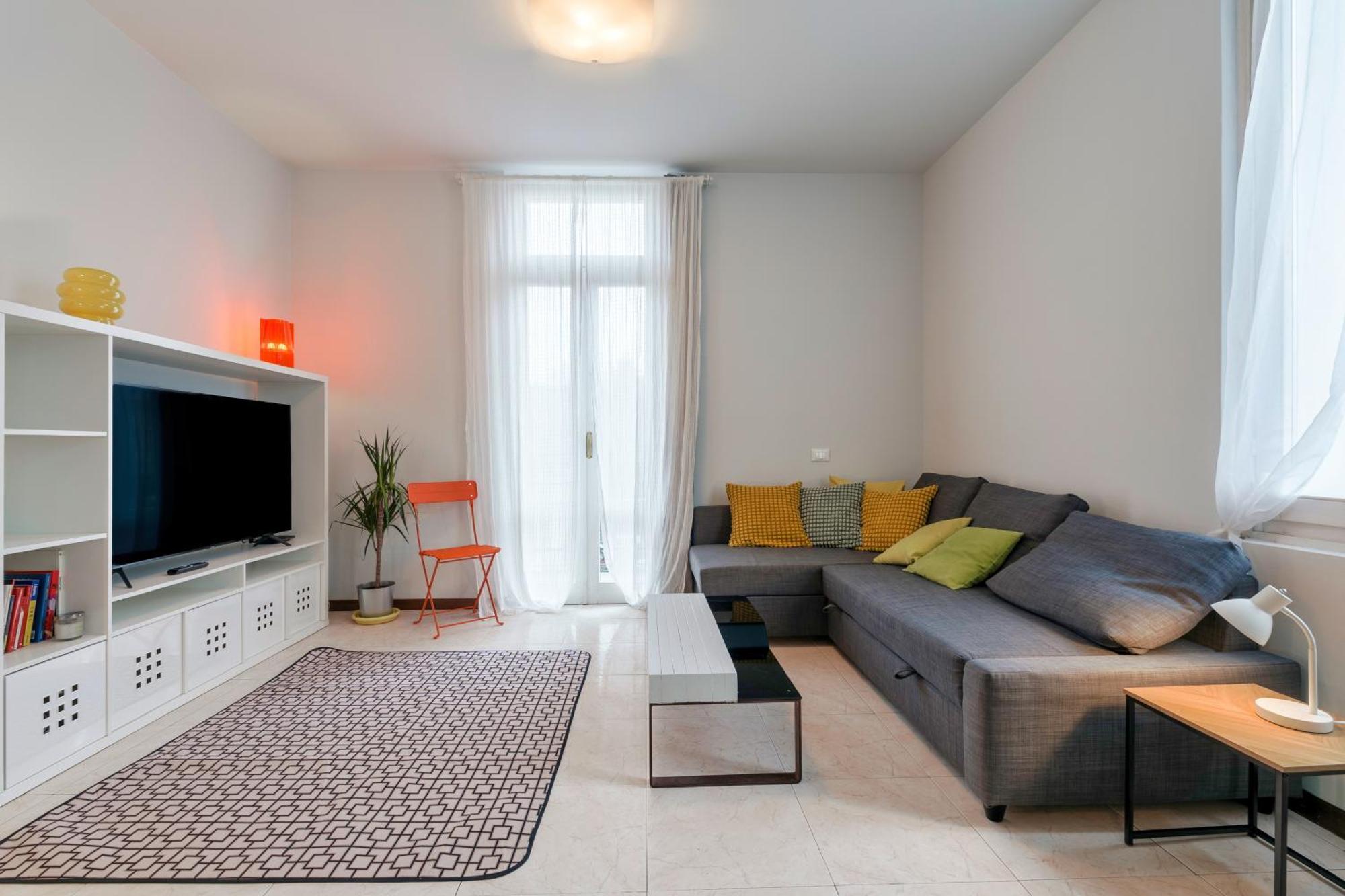 Apartment In Via Cremona - Brescia City - By Host4U Exterior foto